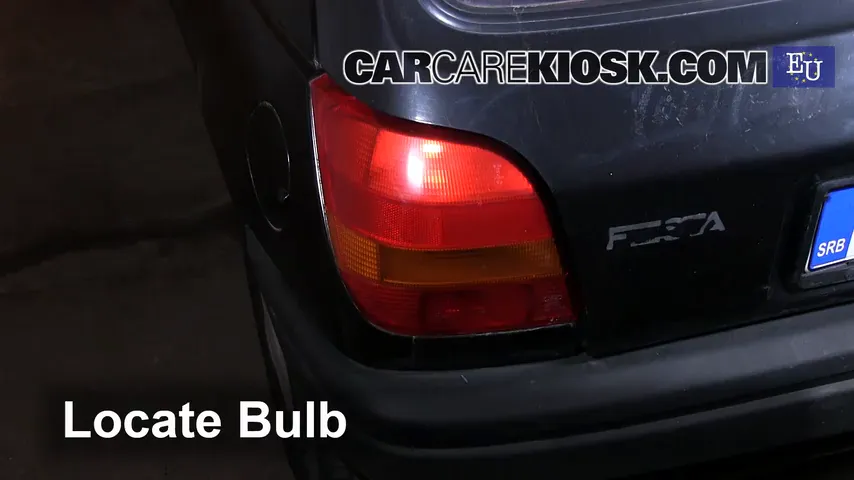 1996 Ford Fiesta Magic 1.3L 4 Cyl. Lights